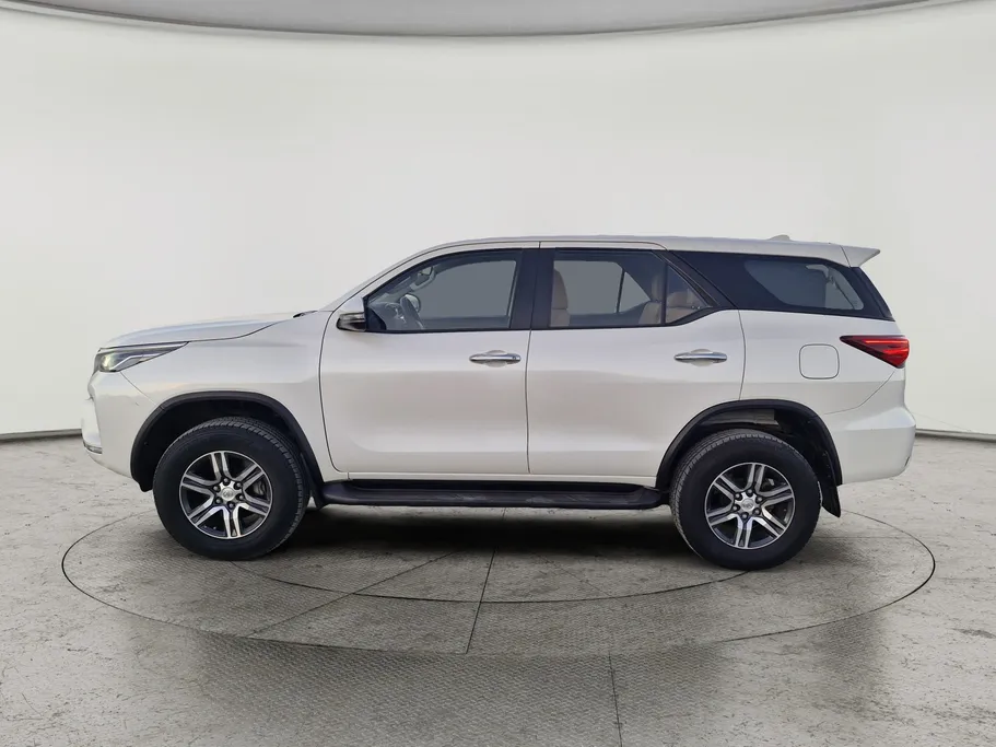 2022 Toyota Fortuner GX 