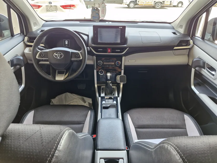 2024 Toyota Veloz GLX 