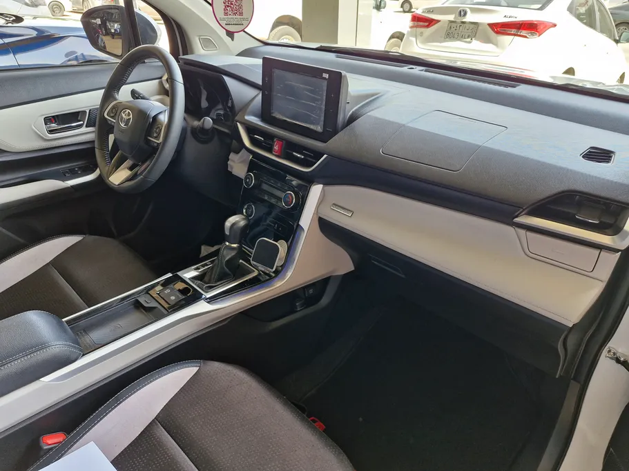 2024 Toyota Veloz GLX 