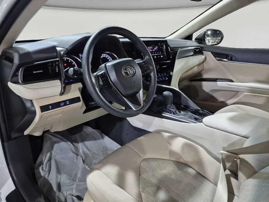 2022 Toyota Camry  LE 