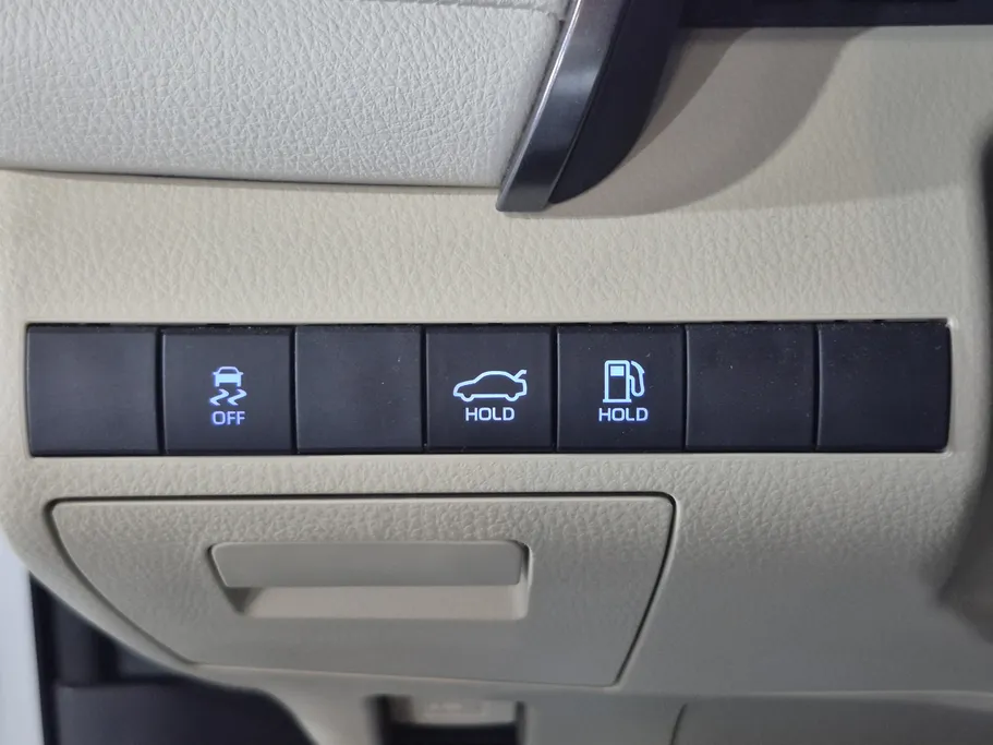 2022 Toyota Camry  LE 