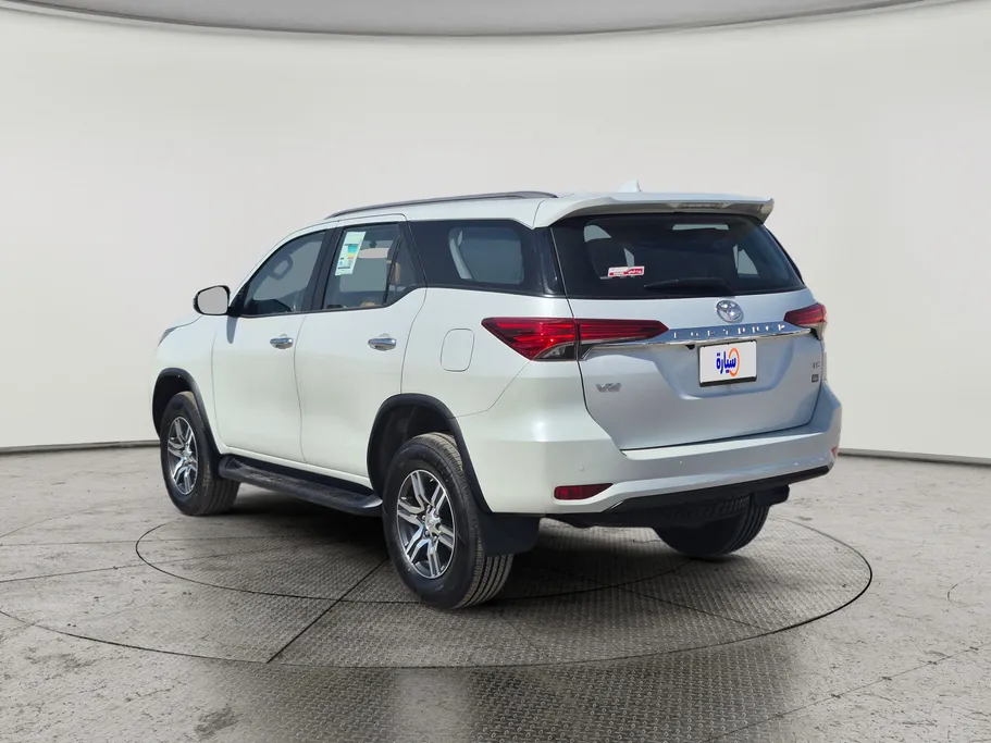 2023 Toyota Fortuner VX 