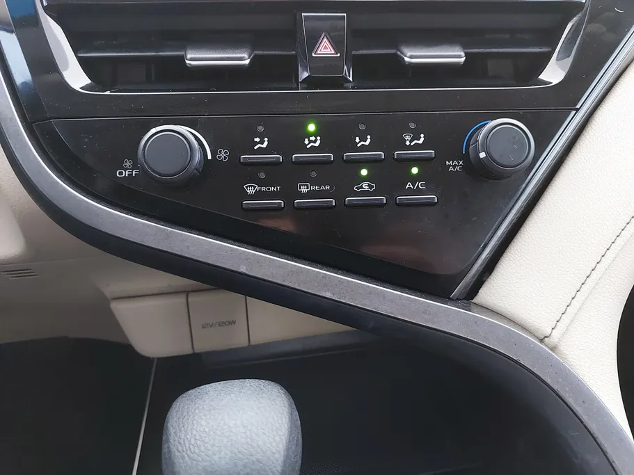 2023 Toyota Camry  LE 