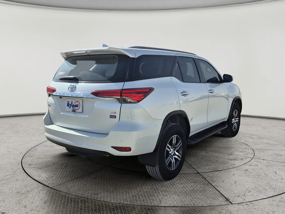 2023 Toyota Fortuner VX 