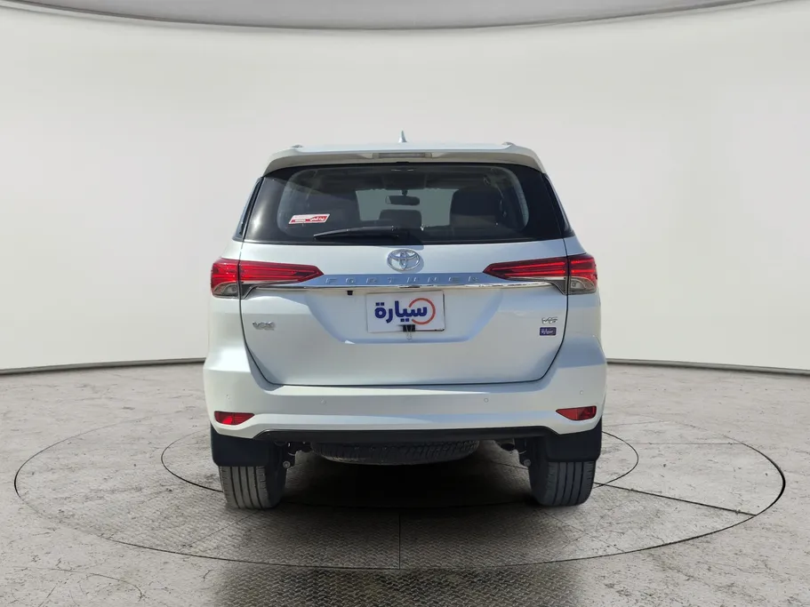 2023 Toyota Fortuner VX 