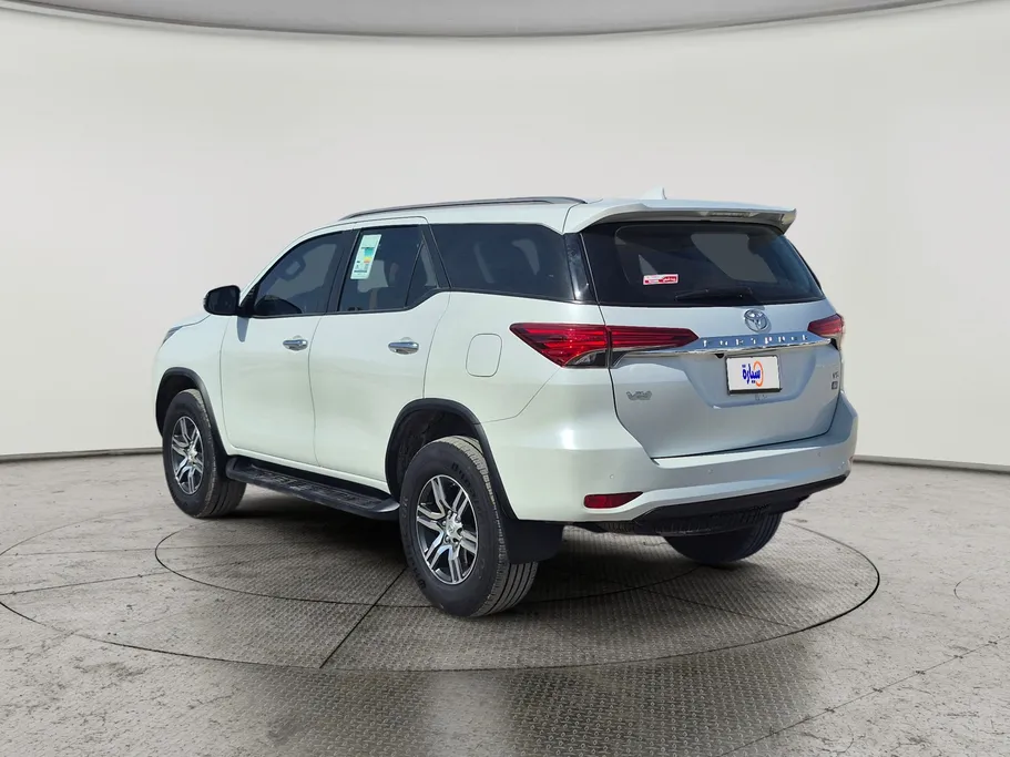 2023 Toyota Fortuner VX 
