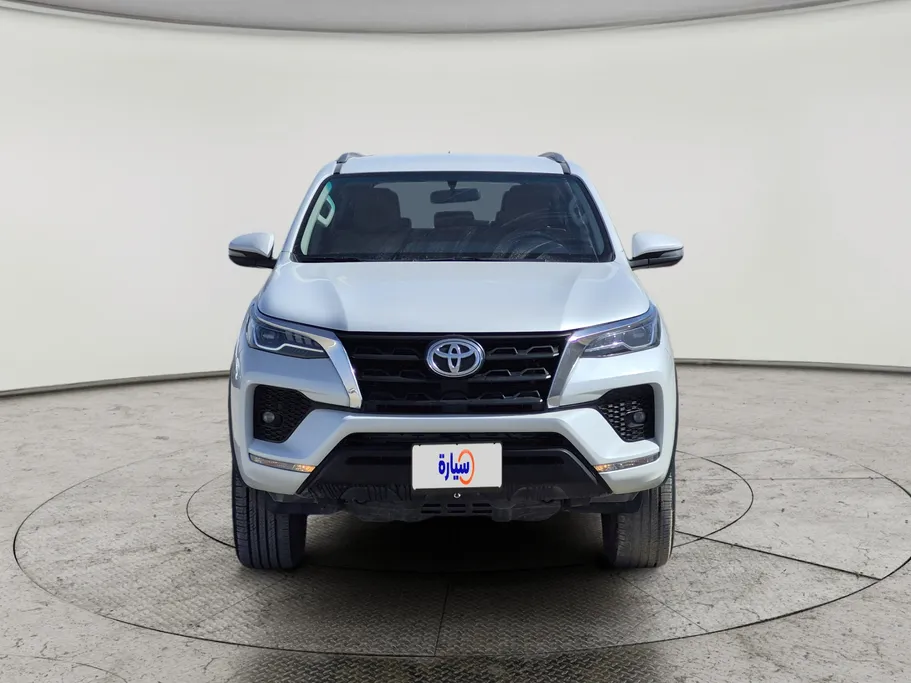 2023 Toyota Fortuner VX 