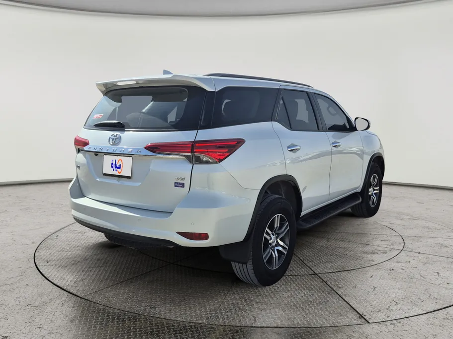 2023 Toyota Fortuner VX