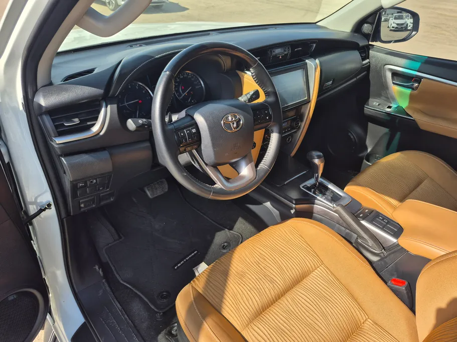 2023 Toyota Fortuner VX 