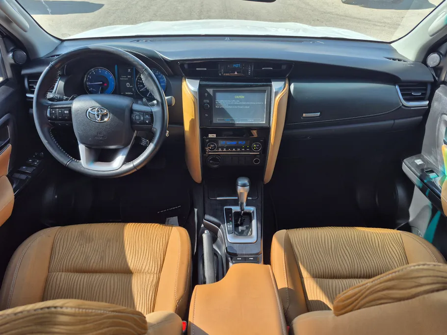 2023 Toyota Fortuner VX 