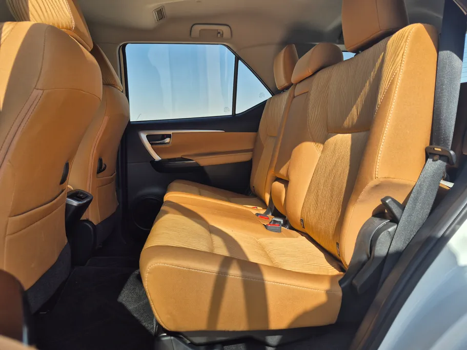2023 Toyota Fortuner VX 