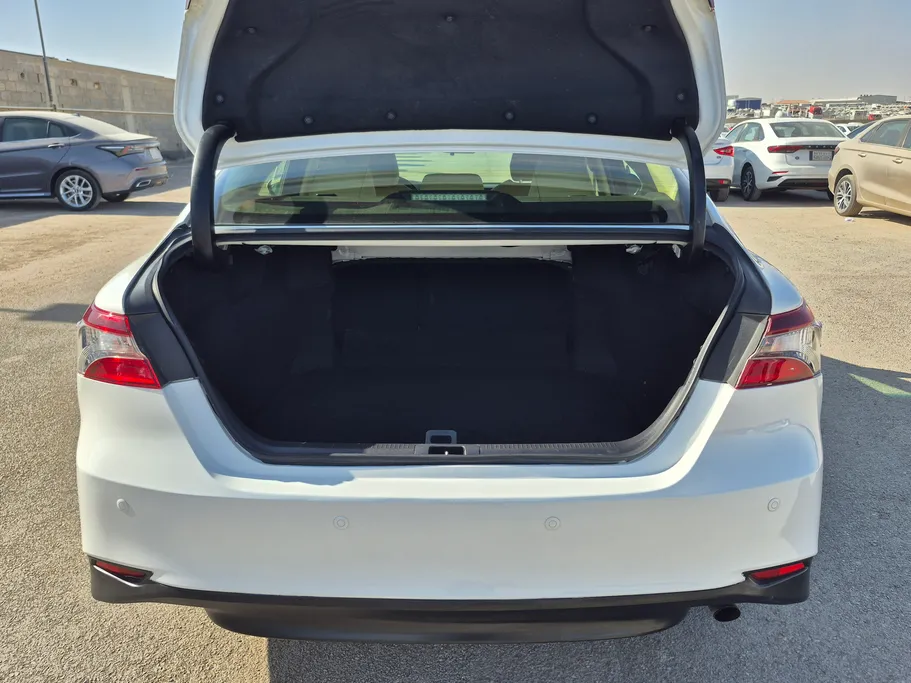 2023 Toyota Camry  LE 