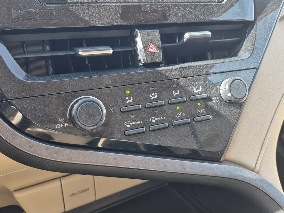 2023 Toyota Camry  LE 