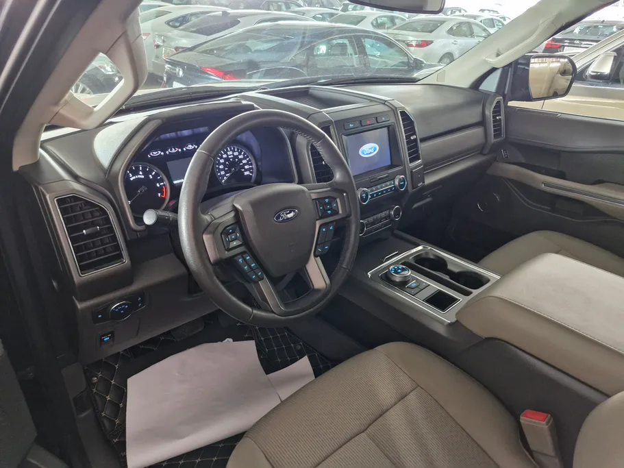 2019 Ford Expedition XLT 