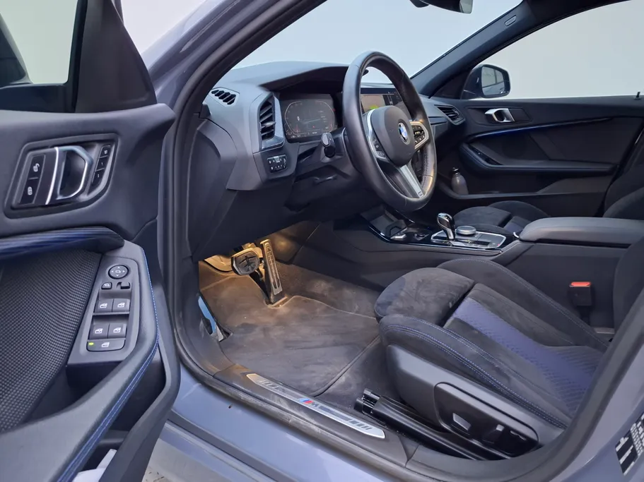 بي ام دبليو الفئة الأولى 120i 2024 