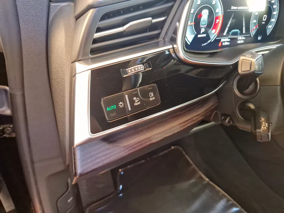 اودي Q8  55 TFSI quattro 2021 