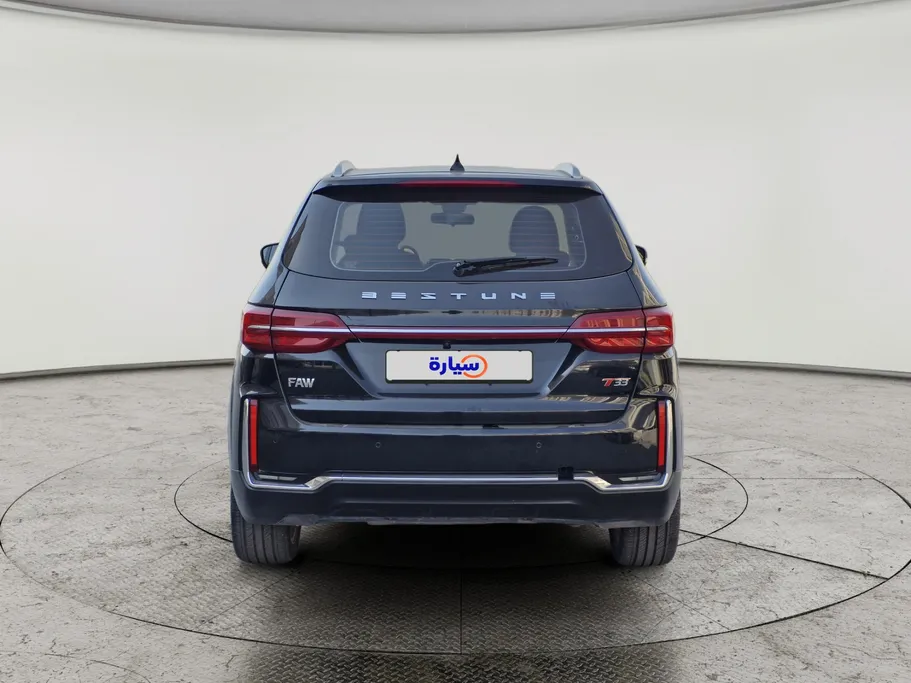 2021 FAW Bestune T33 Luxury 