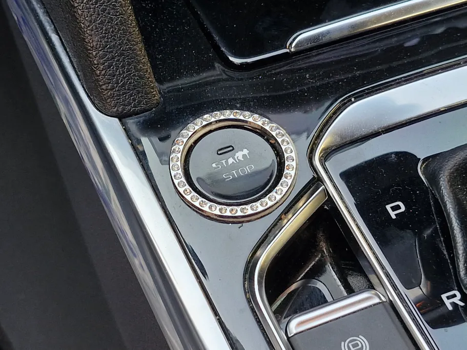 2021 FAW Bestune T33 Luxury 