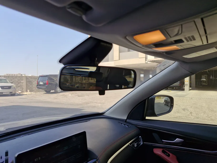 2021 FAW Bestune T33 Luxury 