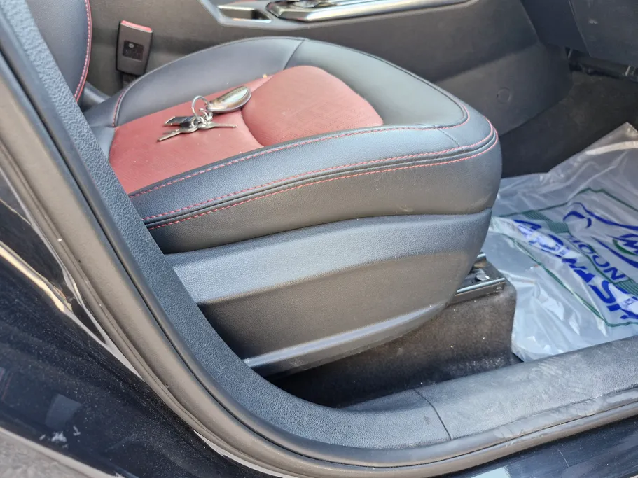 2021 FAW Bestune T33 Luxury 