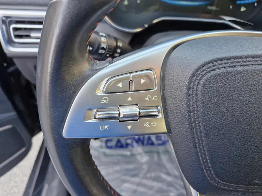 2021 FAW Bestune T33 Luxury 