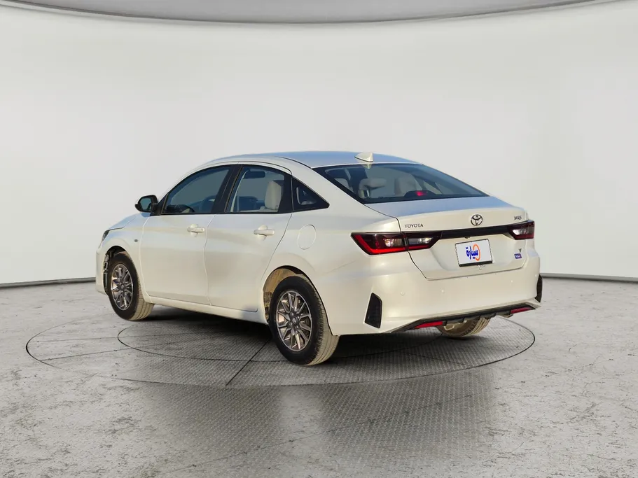 2023 Toyota Yaris  Y 