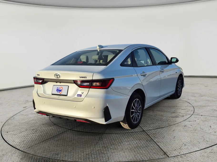 2023 Toyota Yaris  Y