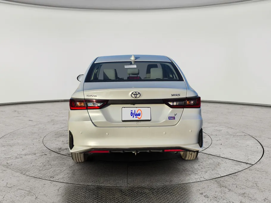 2023 Toyota Yaris  Y