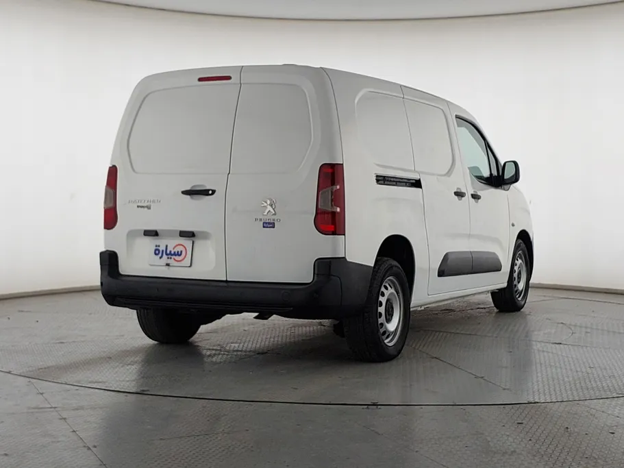 بيجو بارتنر Long van 2022 