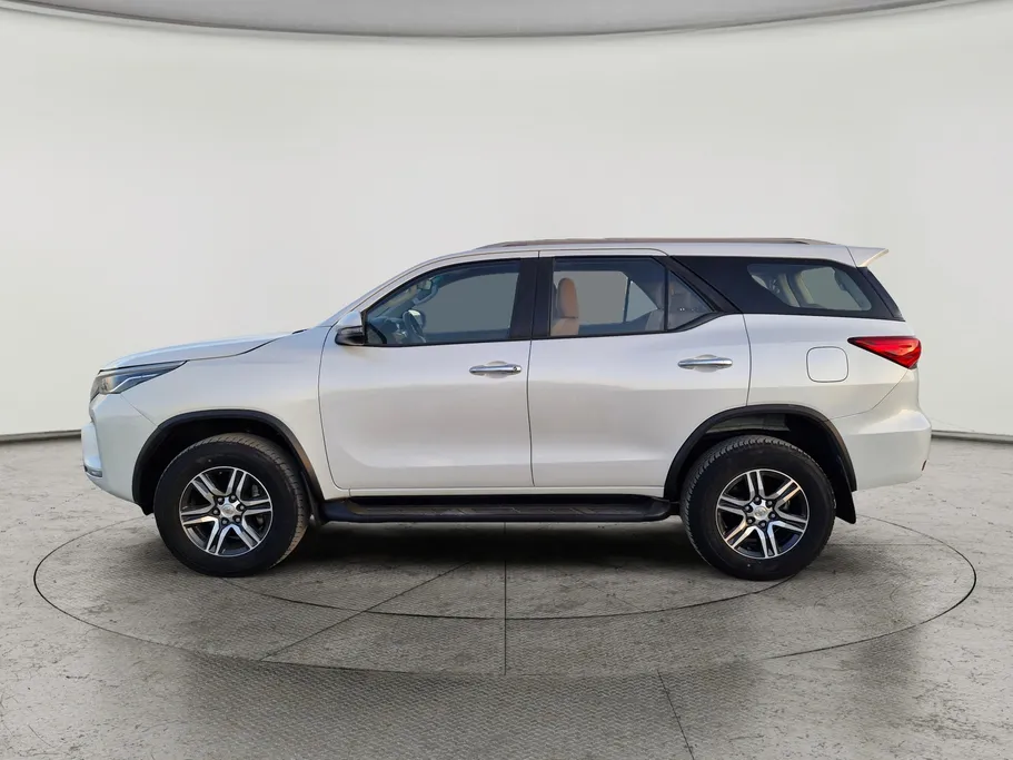 2023 Toyota Fortuner GX 