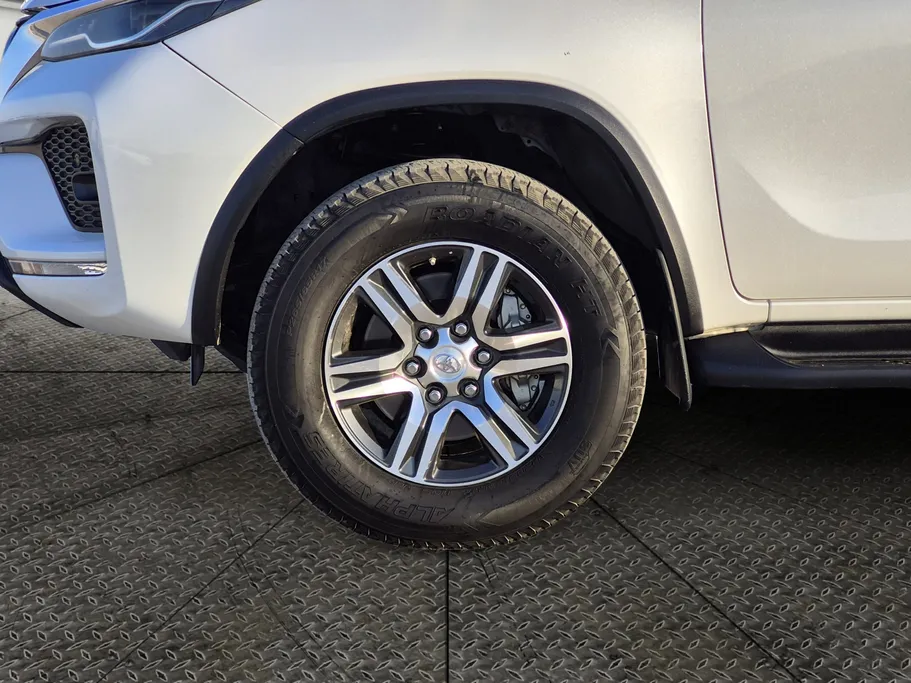 2023 Toyota Fortuner VX 