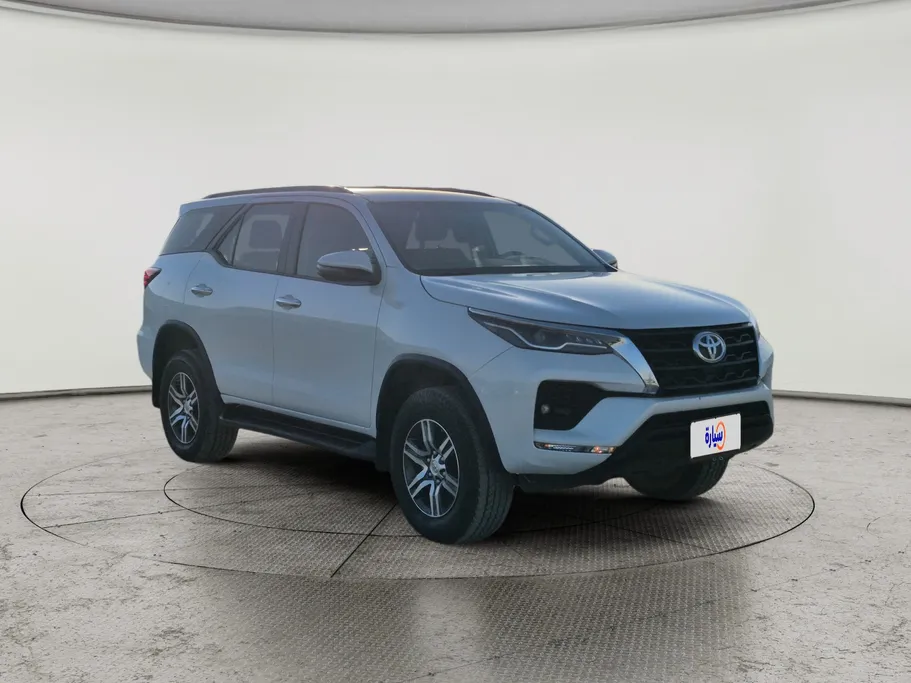 2023 Toyota Fortuner VX 