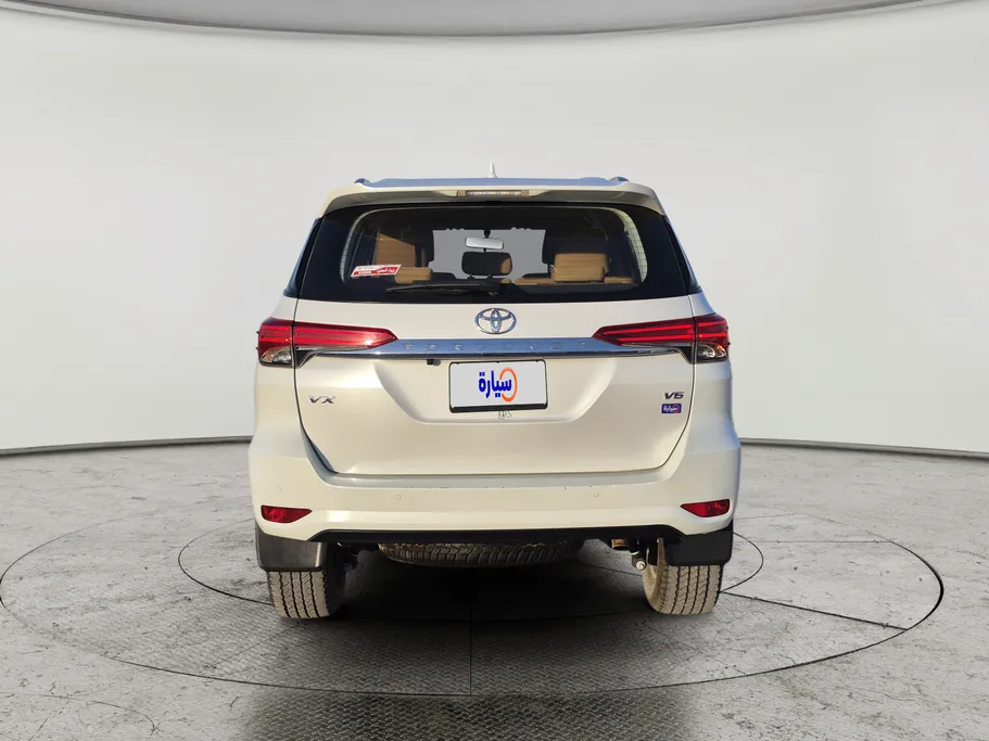 2023 Toyota Fortuner VX 