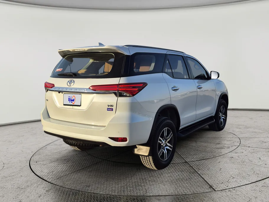 2023 Toyota Fortuner VX 