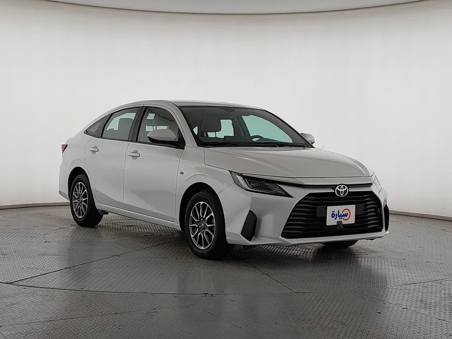 2024 Toyota Yaris  Y 