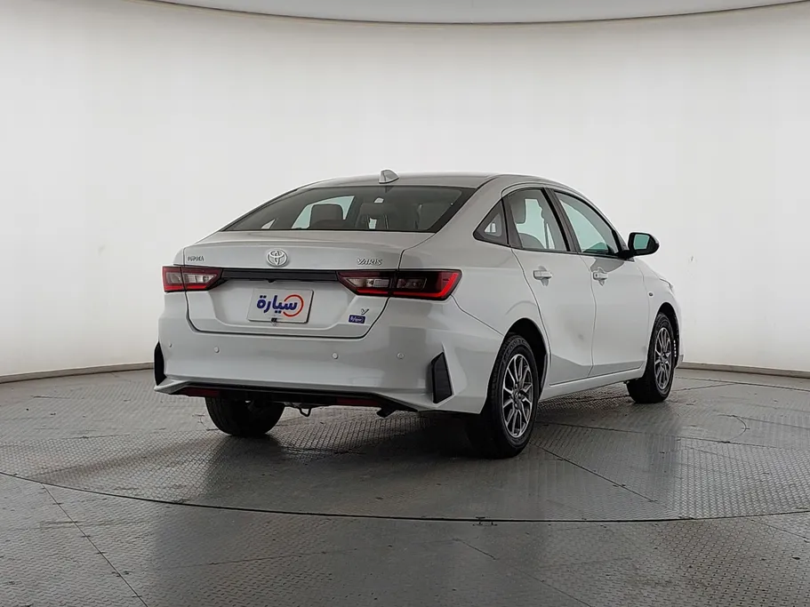 2024 Toyota Yaris  Y 
