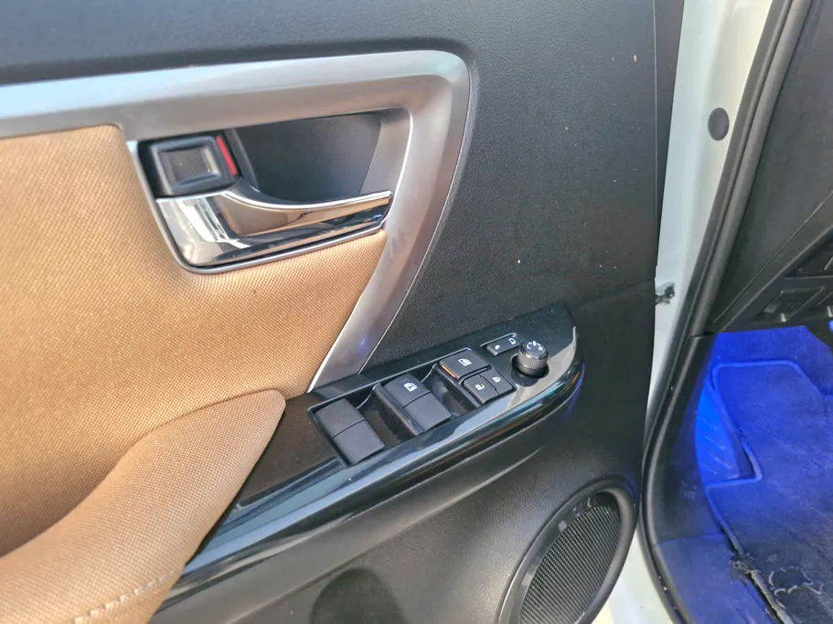 2023 Toyota Fortuner VX 