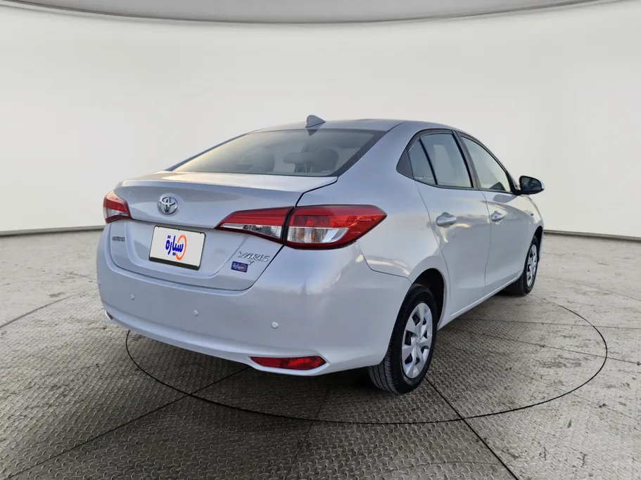 2022 Toyota Yaris  Y