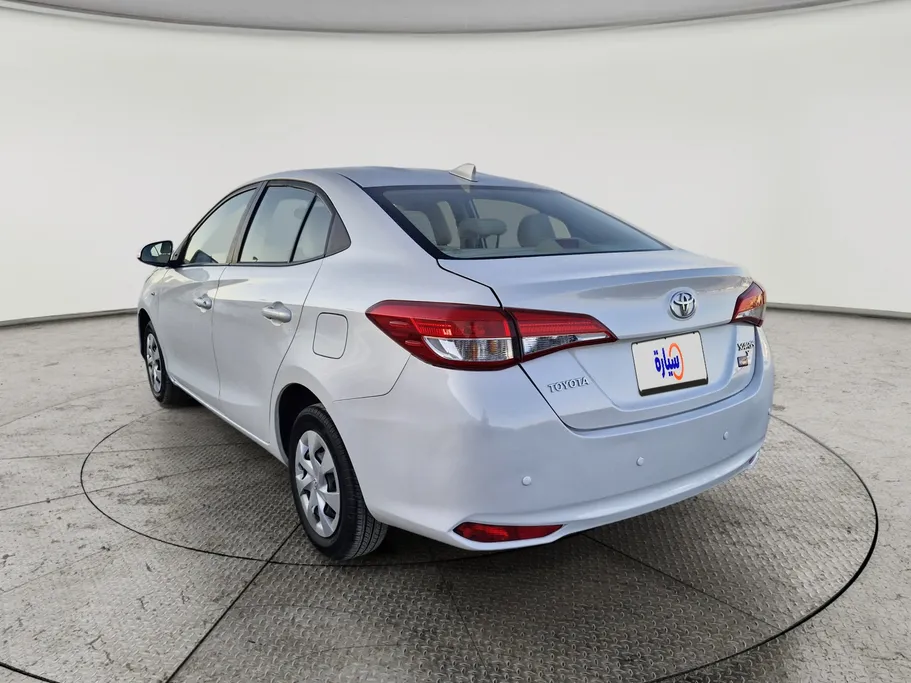 2022 Toyota Yaris  Y