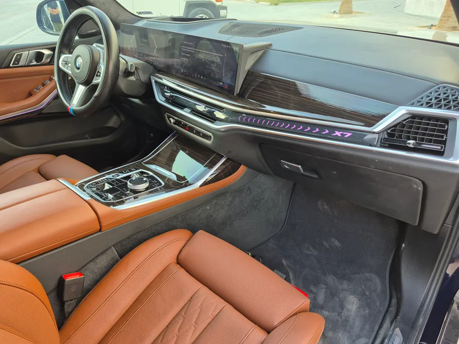 بي ام دبليو الفئة اكس 7 xDrive 40i	 2024 