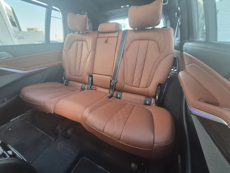 بي ام دبليو الفئة اكس 7 xDrive 40i	 2024 