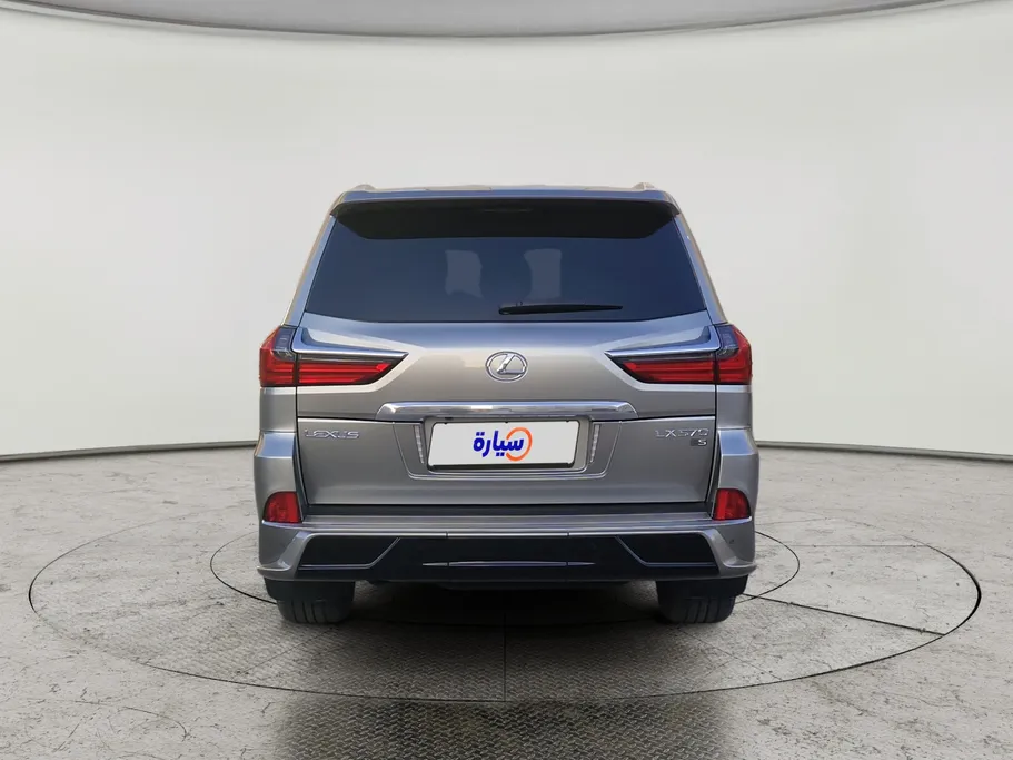 2020 Lexus LX 570 S 