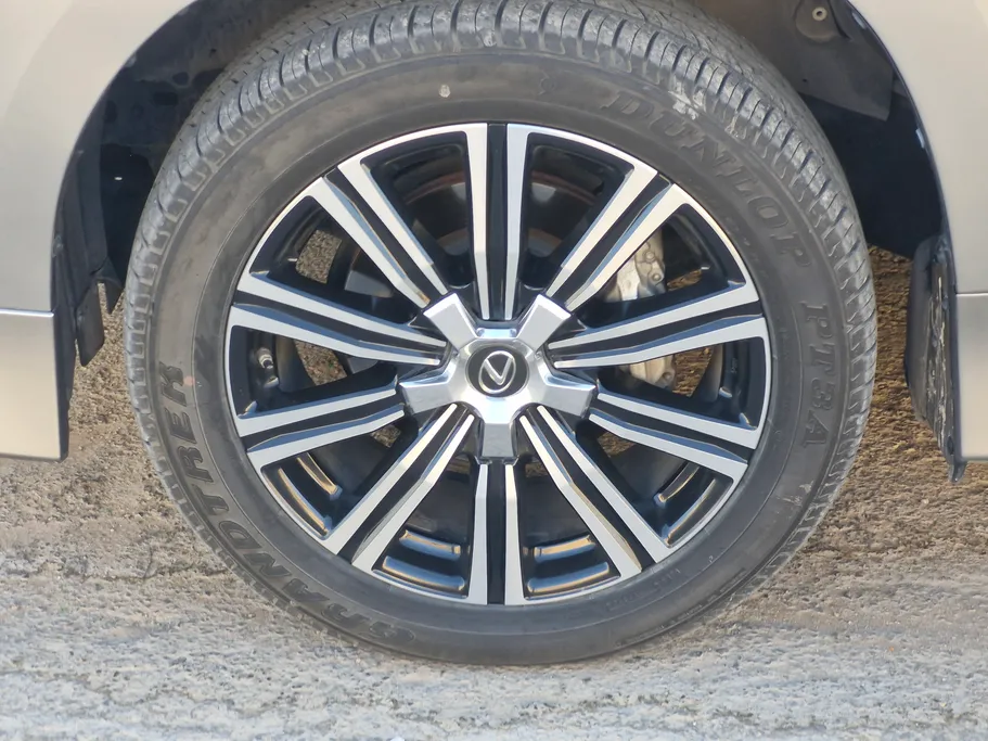 2020 Lexus LX 570 S 
