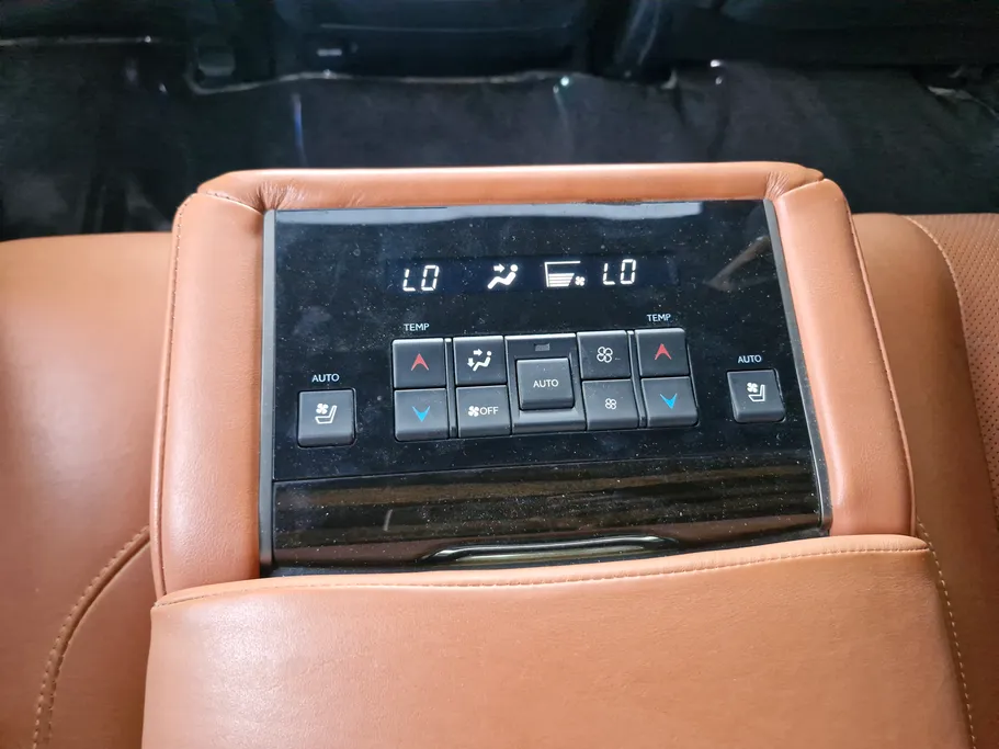 2020 Lexus LX 570 S 
