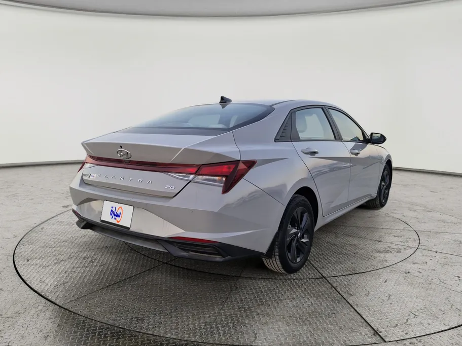 2023 Hyundai Elantra Smart 