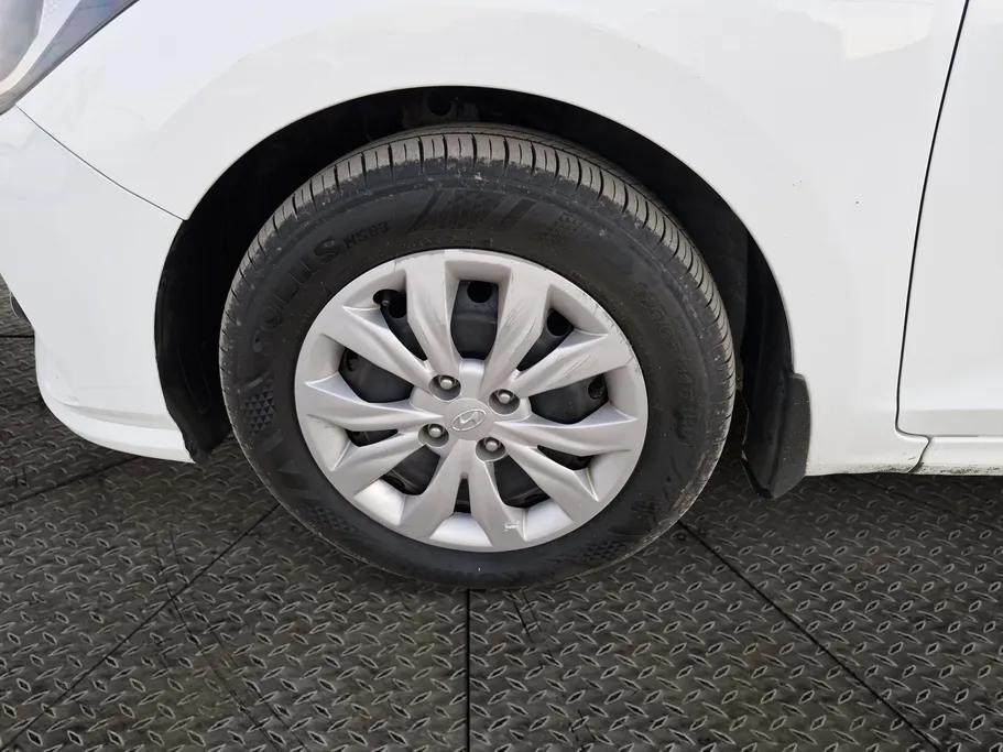 هيونداي اكسنت سمارت 2023 