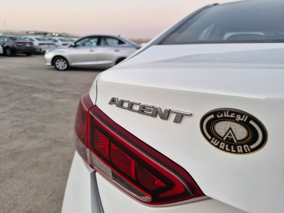 2023 Hyundai Accent Smart 