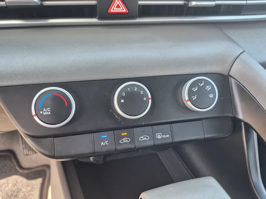 2022 Hyundai Elantra Fleet 