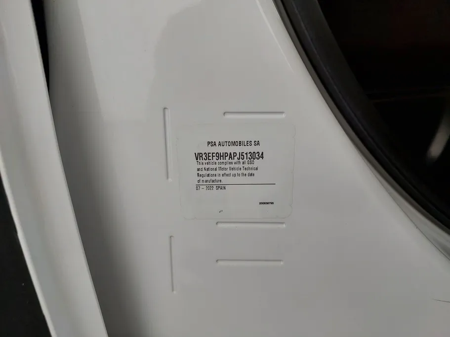 2023 Peugeot Partner Short van 