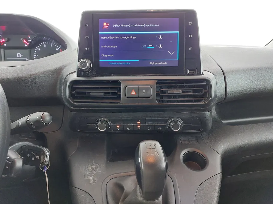 2023 Peugeot Partner Short van 